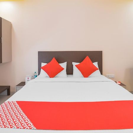 Отель Oyo 13150 Mangal Residency Лонавала Экстерьер фото